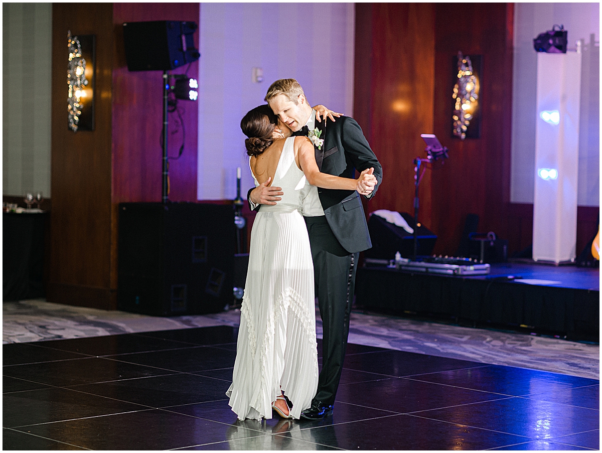 Bride and groom last dance | Perkins Chapel SMU Wedding Dallas Texas Photographer Mary Talamantes