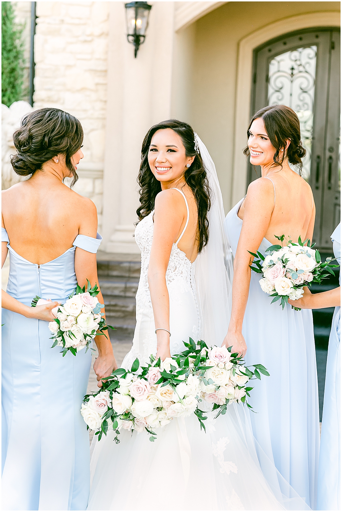 bridal party portraits | Knotting Hill Wedding Little Elm Texas Photography by Mary Talamantes